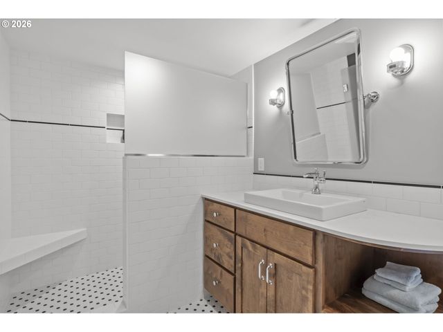 3217 Ne 32ND Ave, Portland, OR 97212