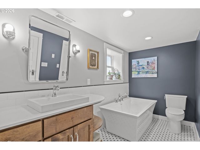 3217 Ne 32ND Ave, Portland, OR 97212