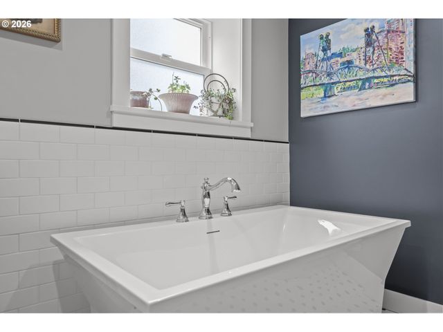 3217 Ne 32ND Ave, Portland, OR 97212