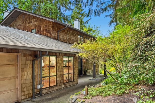 8151 NE Hidden Cove Road, Bainbridge Island, WA 98110