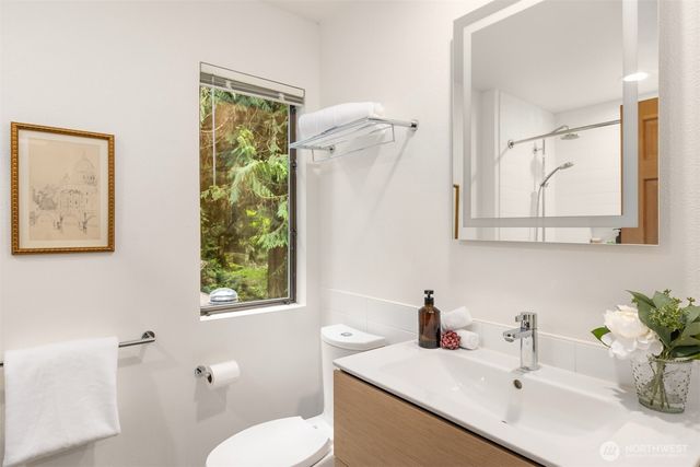 8151 NE Hidden Cove Road, Bainbridge Island, WA 98110