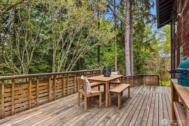 8151 NE Hidden Cove Road, Bainbridge Island, WA 98110