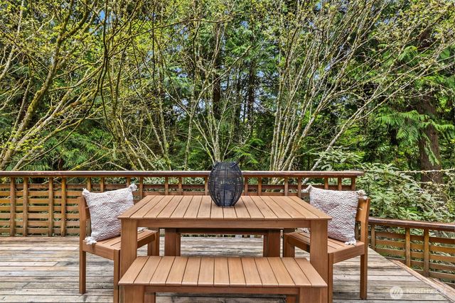8151 NE Hidden Cove Road, Bainbridge Island, WA 98110