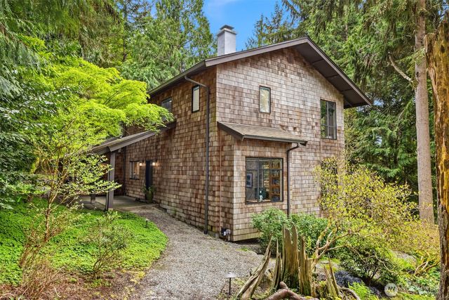 8151 NE Hidden Cove Road, Bainbridge Island, WA 98110