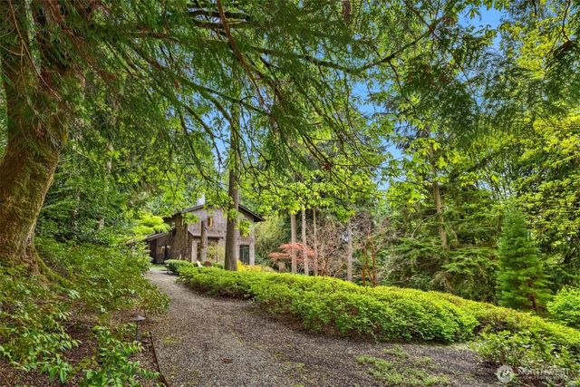 8151 NE Hidden Cove Road, Bainbridge Island, WA 98110