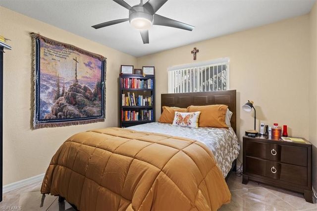 605 SE 22nd ST, Cape Coral, FL 33990