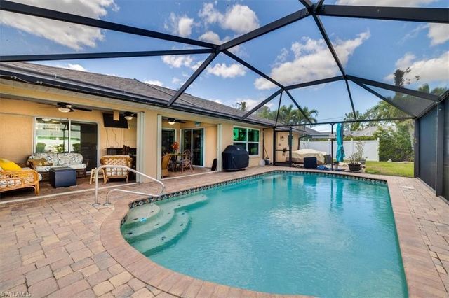 605 SE 22nd ST, Cape Coral, FL 33990