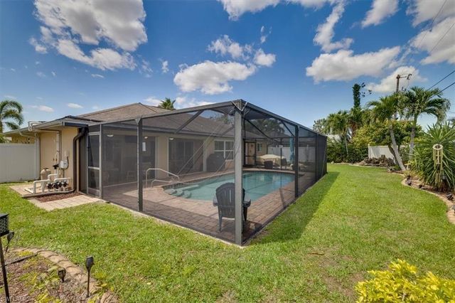 605 SE 22nd ST, Cape Coral, FL 33990
