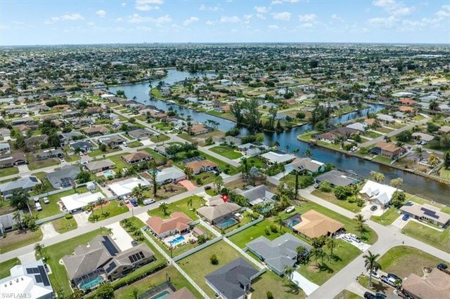 605 SE 22nd ST, Cape Coral, FL 33990