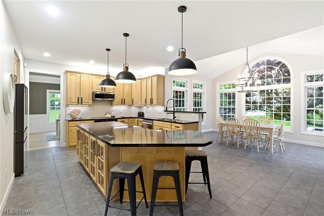 315 Ruby Lane, Streetsboro, OH 44241