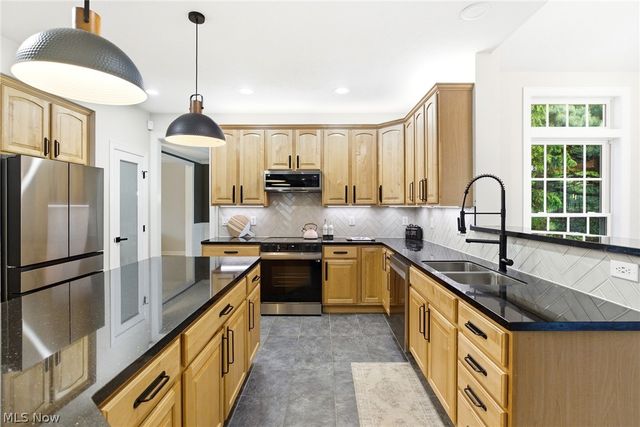 315 Ruby Lane, Streetsboro, OH 44241