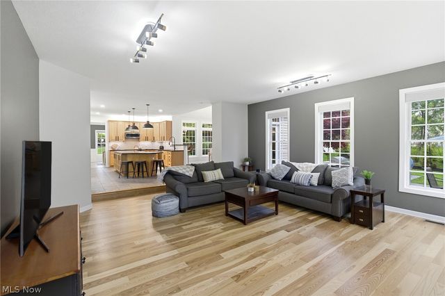 315 Ruby Lane, Streetsboro, OH 44241