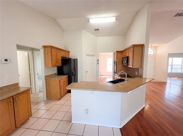 997 SHAFFER TRAIL, Oviedo, FL 32765