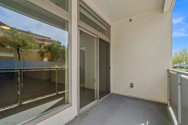 8925 West Flamingo Road 102, Las Vegas, NV 89147