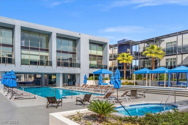 8925 West Flamingo Road 102, Las Vegas, NV 89147