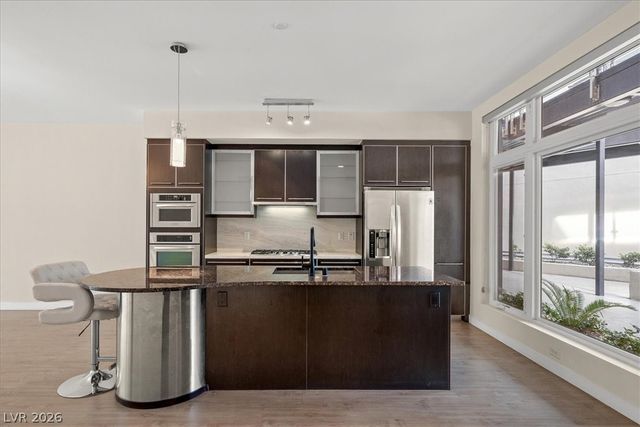 8925 West Flamingo Road 102, Las Vegas, NV 89147