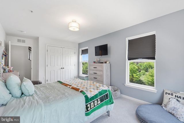 42167 CANARY GRASS SQ, Aldie, VA 20105