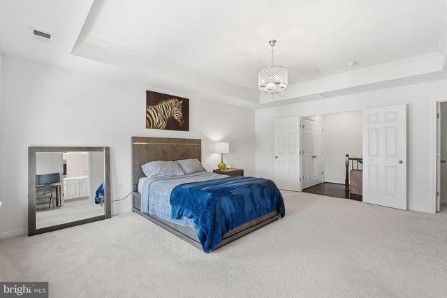 42167 CANARY GRASS SQ, Aldie, VA 20105