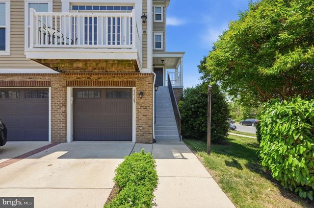 42167 CANARY GRASS SQ, Aldie, VA 20105