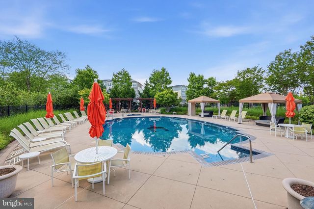 42167 CANARY GRASS SQ, Aldie, VA 20105