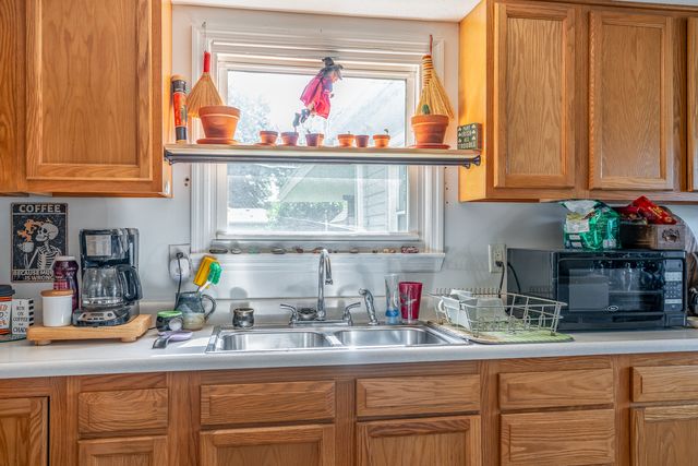 2317 9th Street, Silvis, IL 61282