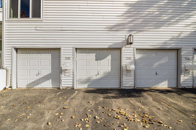 7500 Landau Drive, Bloomington, MN 55438