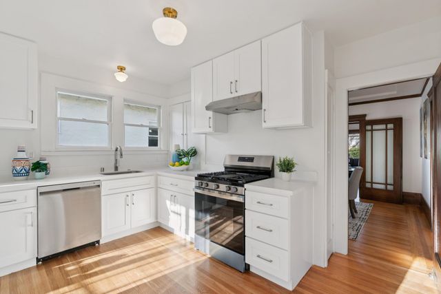 2457 Scenic Ave, Oakland, CA 94602