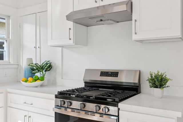 2457 Scenic Ave, Oakland, CA 94602