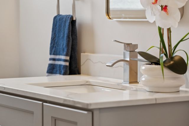 2457 Scenic Ave, Oakland, CA 94602