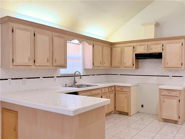 2505 W Sandpiper Avenue, Mcallen, TX 78504
