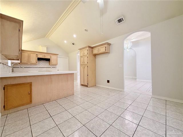 2505 W Sandpiper Avenue, Mcallen, TX 78504