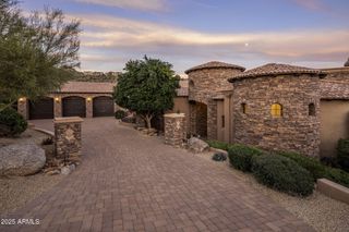 10537 N CRESTVIEW Drive, Fountain Hills, AZ 85268