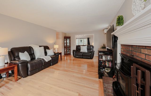 1 Valleyview Drive, Merrimack, NH 03054