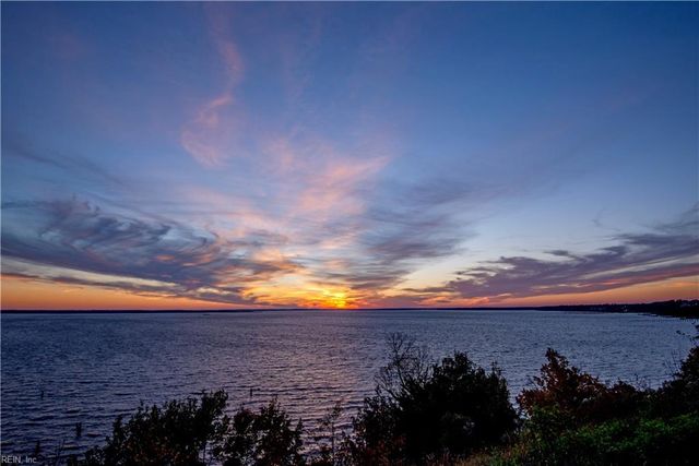 501 River Bluffs, Williamsburg, VA 23185