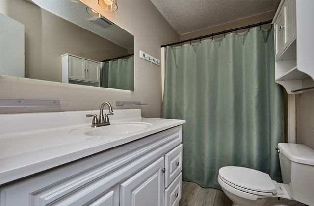 823 NW Greenwood Street 36, Ankeny, IA 50023