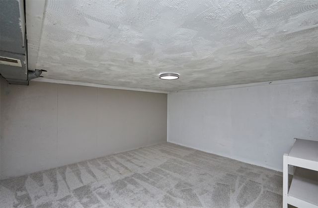 823 NW Greenwood Street 36, Ankeny, IA 50023