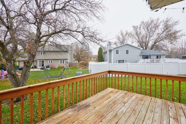 823 NW Greenwood Street 36, Ankeny, IA 50023