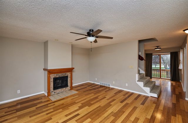 823 NW Greenwood Street 36, Ankeny, IA 50023