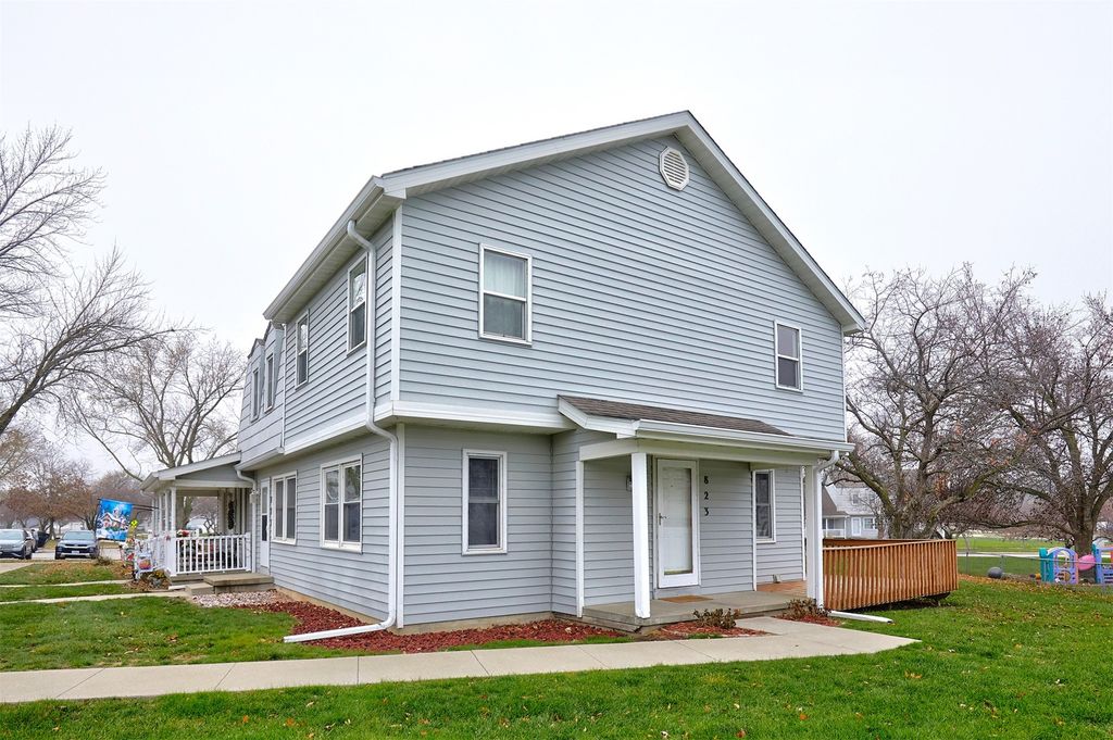 823 NW Greenwood Street 36, Ankeny, IA 50023