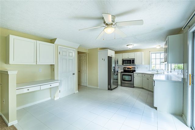 531 Brixton Trail, Webster, NY 14580