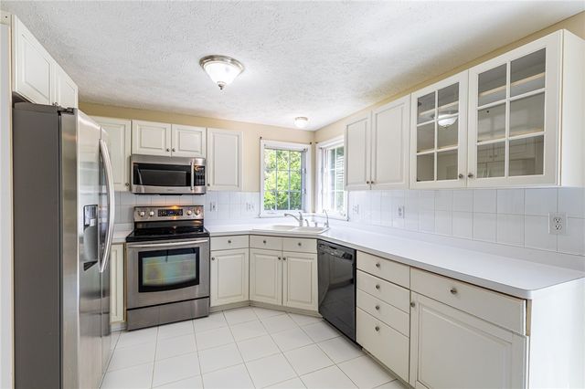531 Brixton Trail, Webster, NY 14580