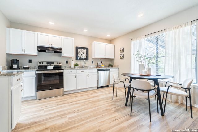 10112 Sunset, San Antonio, TX 78245