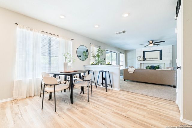 10112 Sunset, San Antonio, TX 78245