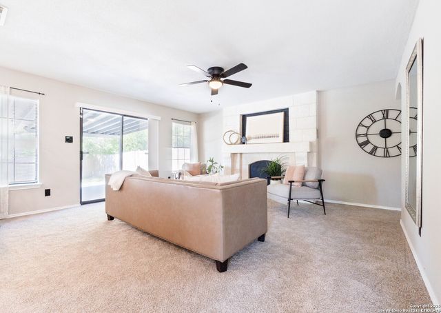 10112 Sunset, San Antonio, TX 78245