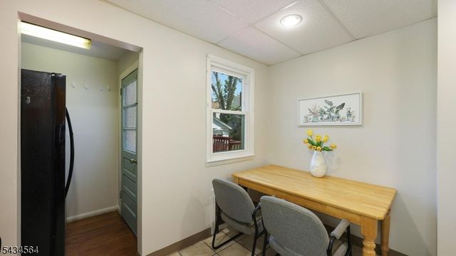 61 W Clay Ave, Roselle Park Boro, NJ 07204