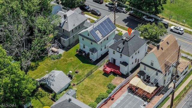 61 W Clay Ave, Roselle Park Boro, NJ 07204