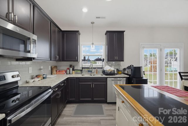 668 Palomino Mustang Drive, Whitsett, NC 27377