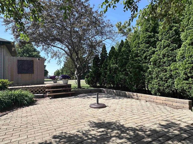 2426 N Sumac Drive, Janesville, WI 53545