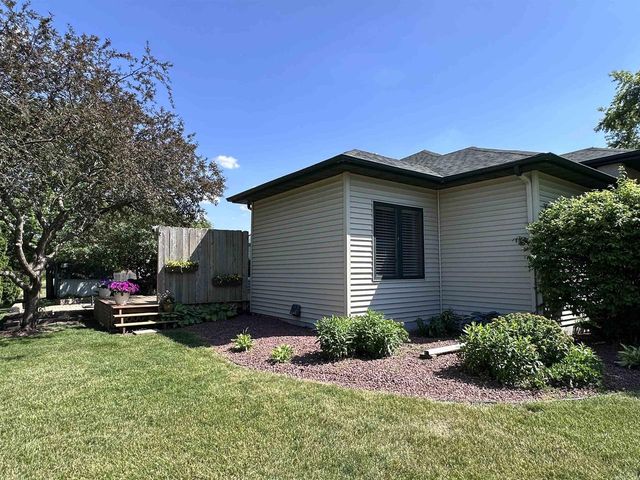 2426 N Sumac Drive, Janesville, WI 53545