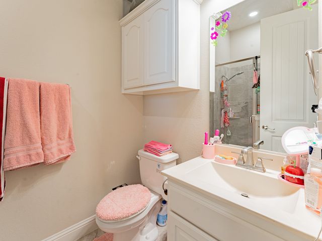 2630 Flatbush Avenue, Midlothian, TX 76065